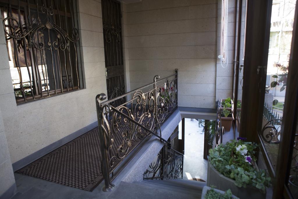 Daniel Boutique Hotel Yerevan Exterior photo
