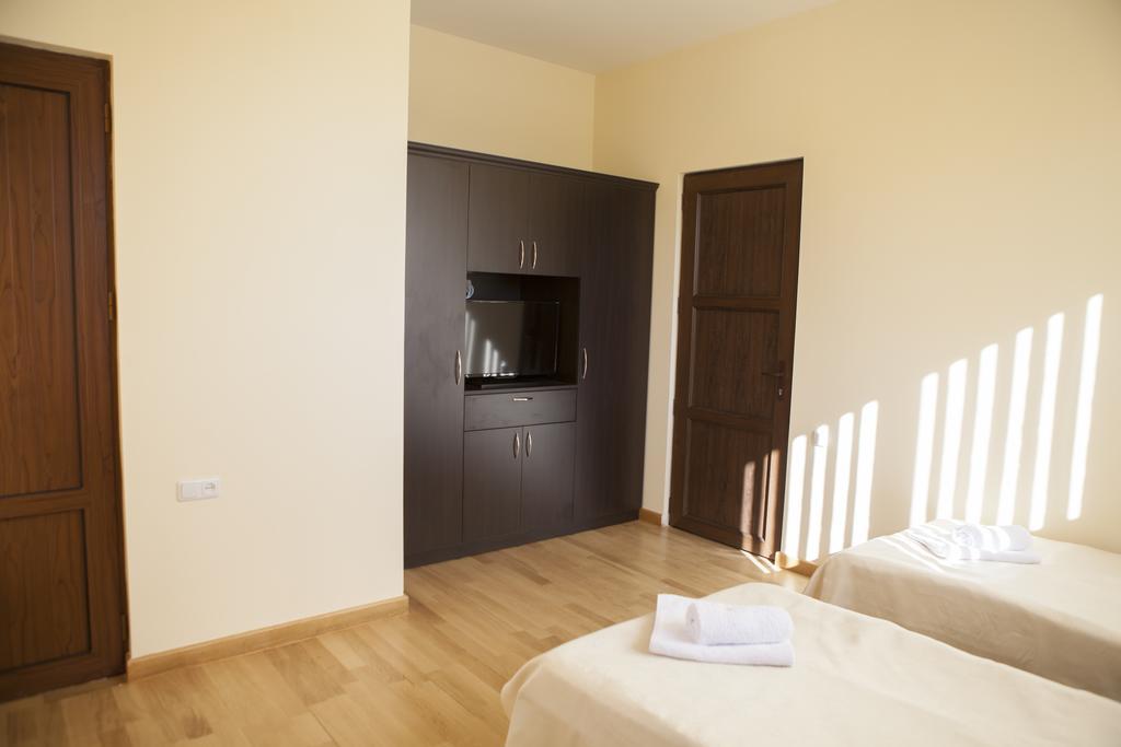 Daniel Boutique Hotel Yerevan Exterior photo