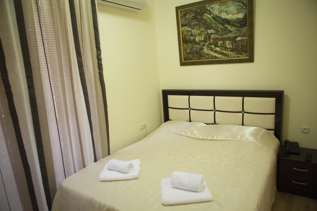 Daniel Boutique Hotel Yerevan Exterior photo