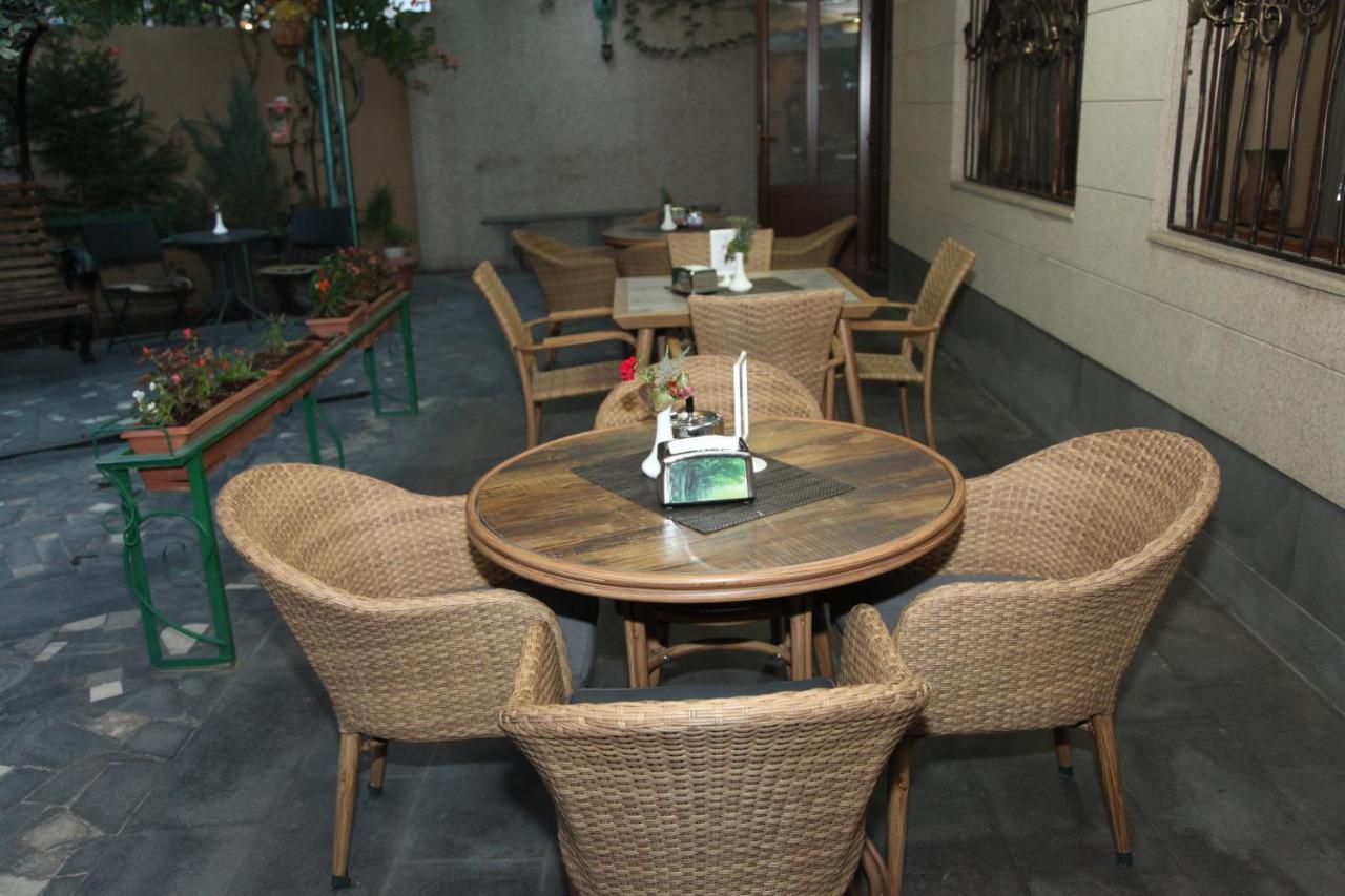 Daniel Boutique Hotel Yerevan Exterior photo