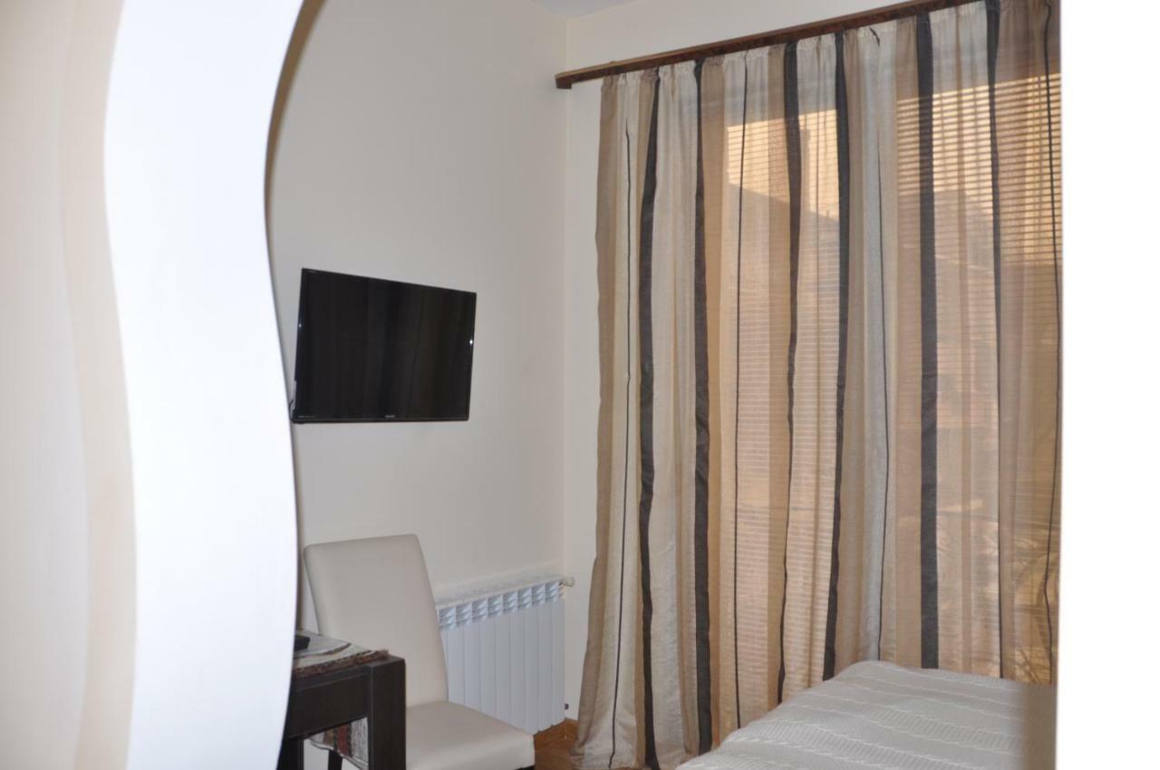 Daniel Boutique Hotel Yerevan Exterior photo